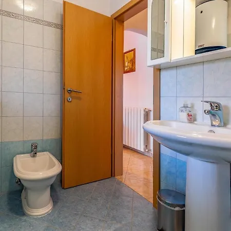 1 Bedroom Stunning In *