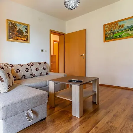 דירה 1 Bedroom Stunning In